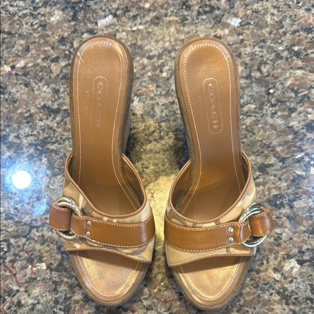 Women's Brown Wedge Sandals - Picture 3 of 4